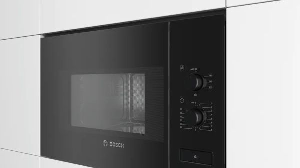 Микровълнова фурна за вграждане BOSCH BFL520MB0 – 20 литра, 800 W, черна