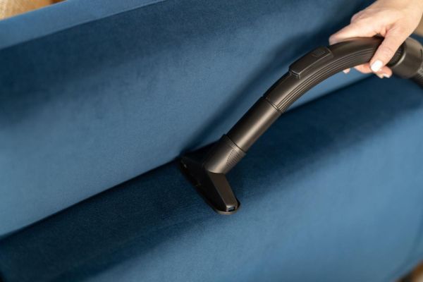 Прахосмукачка Gorenje VCE21G4EW с торба – 750 W, 3 L, HEPA филтър, телескопична тръба