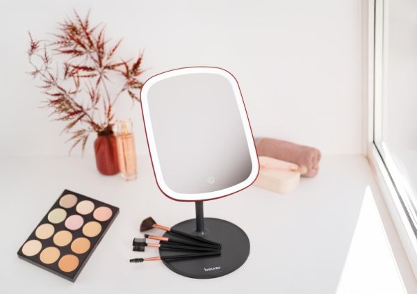 Козметично огледало Beurer BS 47 LE 2025