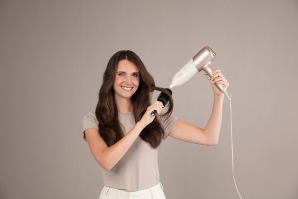 Сешоар Beurer HC 70  Hair dryer, 2100 W, Ionic function, Powerful DC motor, 2 attachments, 3 heat settings,2 blower settings, cold air, overheating protection, Removable safety filter