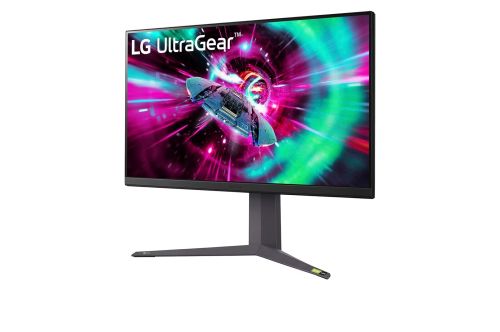 Монитор LG 32GR93U-B, 32", UltraGear IPS 1ms, AG, UHD 4K (3840x2160), 144Hz, HDR 400, 700:1, 400cd/m2, DCI-P3 95%, USB3.0 (1up/2down), VRR, AMD Free-sync, NVIDIA G-Sync, HDMI, DisplayPort, Height Adjustable, Pivot, Tilt, Headphone Out, Black