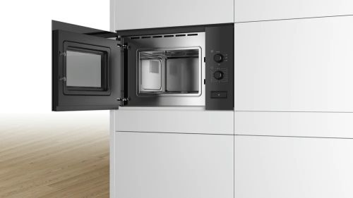 Микровълнова фурна за вграждане BOSCH BFL520MB0 – 20 литра, 800 W, черна