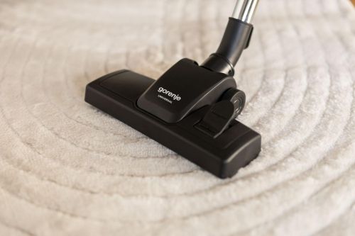 Прахосмукачка Gorenje VCE22G4HGR – 750W, 212W всмукателна мощност, HEPA E12, тиха работа 65 dB