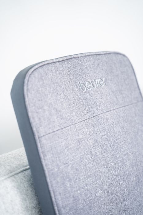 Масажор Beurer MG 202 Shiatsu seat cover, Extra-light & slim back cover; 4-head massage system; Modern design and high-quality material; LED light; One-button operation