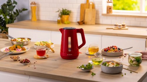 Електрическа кана Bosch TWK1M124, MyMoment Plastic Kettle, 2400 W, 1.7 l, Cup indicator, Limescale filter, Triple safety function, Red