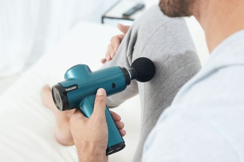 Масажор Beurer MG 99 deep tissue massager, 5 intensity levels, 4 massage attachments, Lithium-ion battery up to 5h of use, storage case