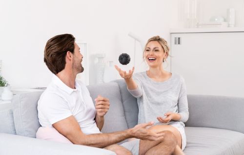 Масажор Beurer MG 10 massage ball with vibration, 2 intensity levels,for activation and regeneration of tense muscle groups, Penetrating soft-touch surface, 7,5 cm