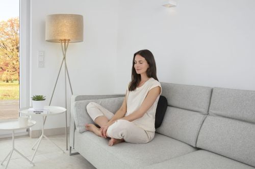 Масажор Beurer FM 70 Soothing Shiatsu foot and back massage; Heat function; 18 Shiatsu massage heads; 3 massage speeds; Removable and washable cover